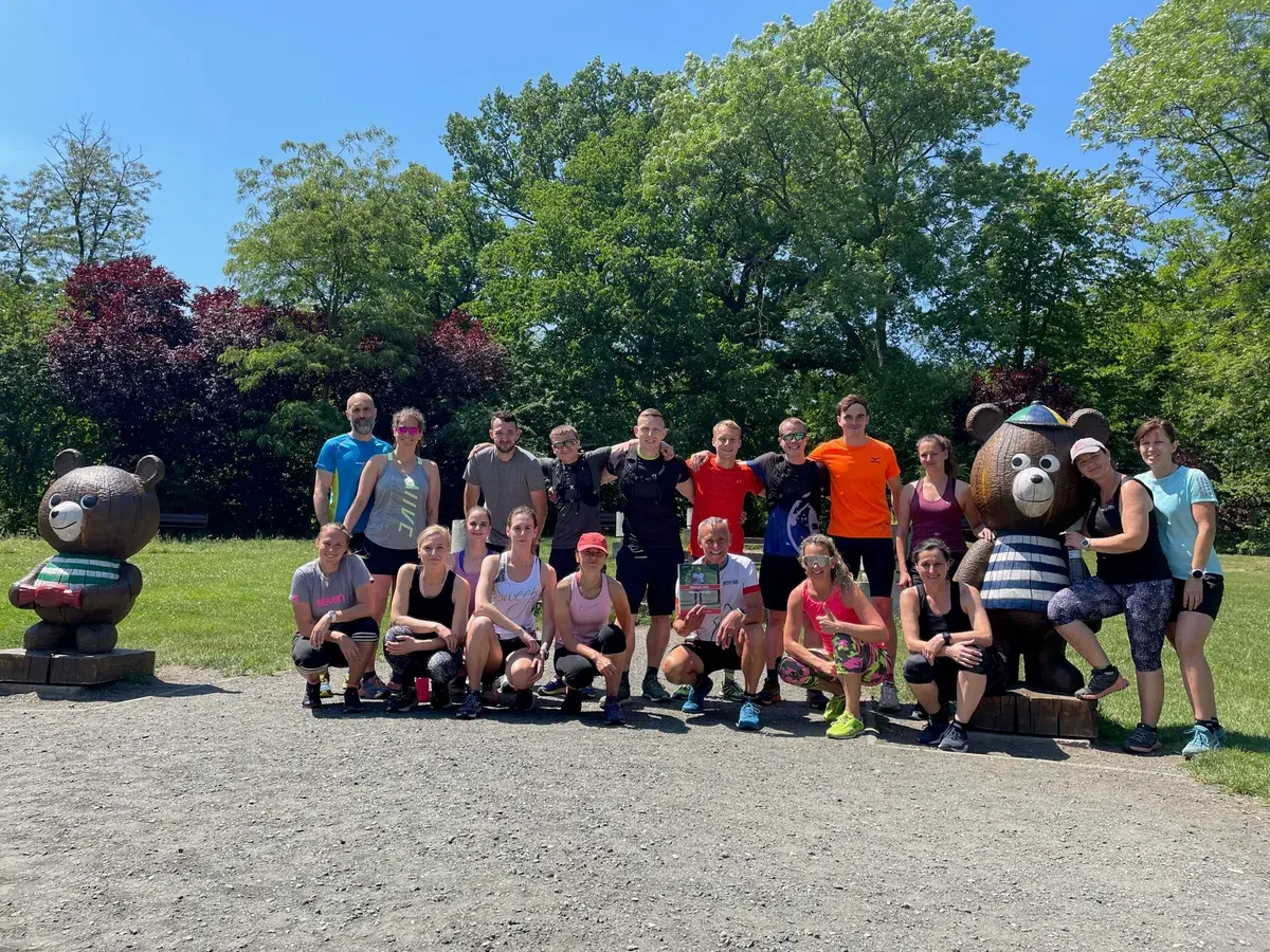 Chceš běhat rychle, doběhnout co nejdál? Zpomal, zkrať krok a zakopávej