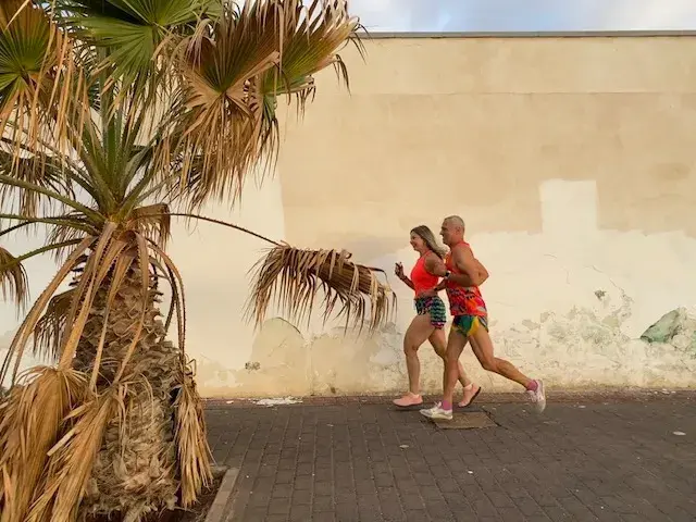 Když chceš zrychlit, prodluž krok! Největší blud v běžecké hantýrce