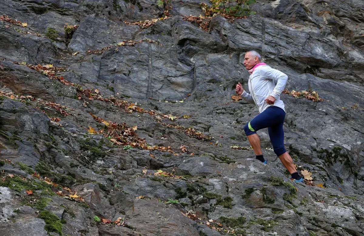 Souvislý, střídavý, stupňovaný běh, aerobní zóna, fartlek, VO2 Max, kontrolka