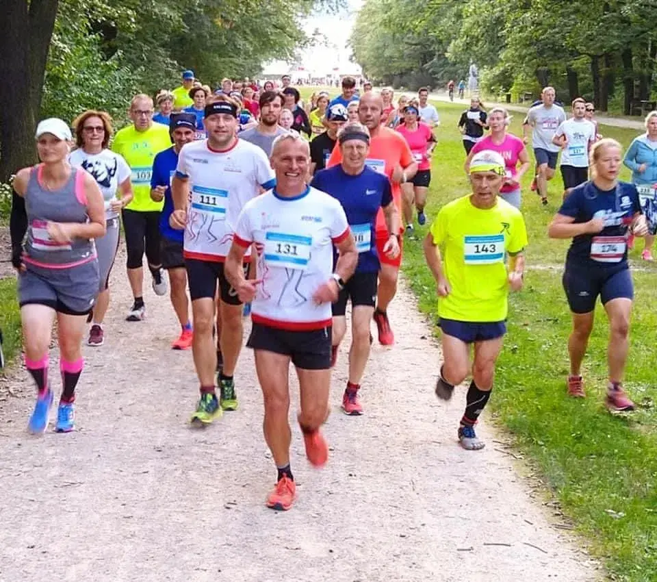 Podzimní běžecký relax je skvělé využít ke zdokonalení běžeckého stylu