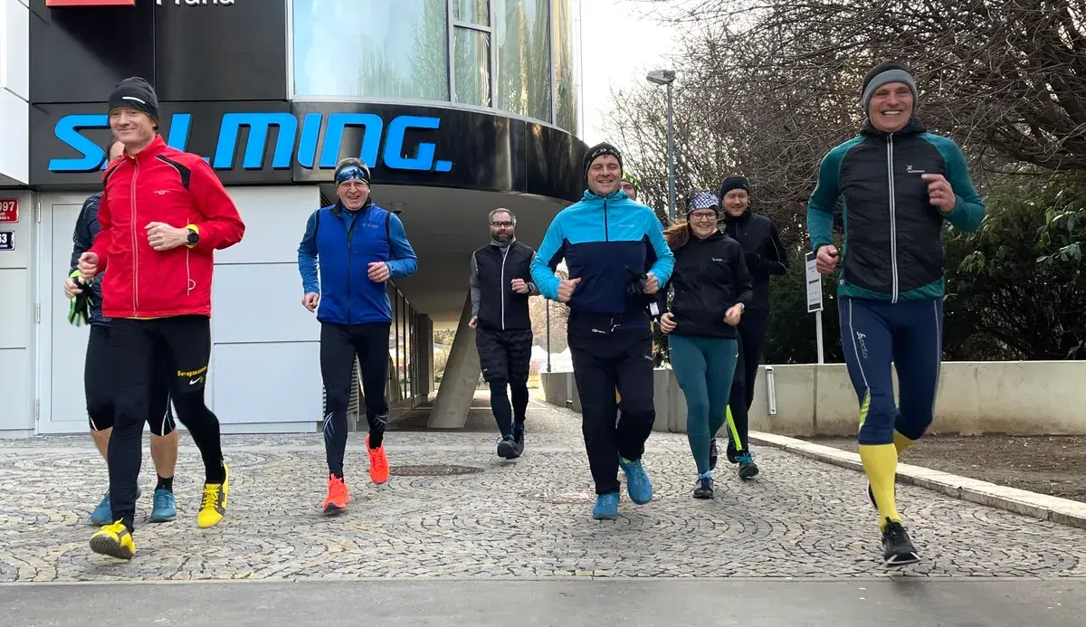 Bude zima, bude mráz. Nejdůležitější rada pro běhání v zimě, nasaďte na začátku tempo, které udržíte po celou dobu běhu