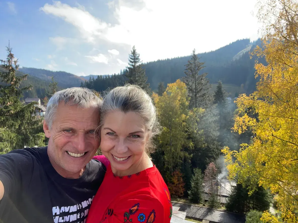 Běžte a ať vás láska provází