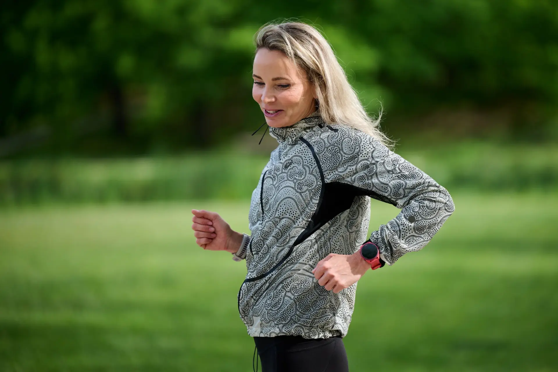 Garmin rozběhl novou éru cenově dostupných hodinek. Modely Forerunner 70 a 170 jsou vaším trenérem s výdrží a stylem
