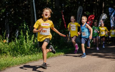 Okořenit si život na Běhej lesy Brdy přijelo necelých 1 500 běžců